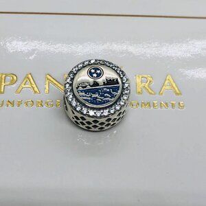 🌞📖Pandora CHATTANOOGA charm S925 Silver with box